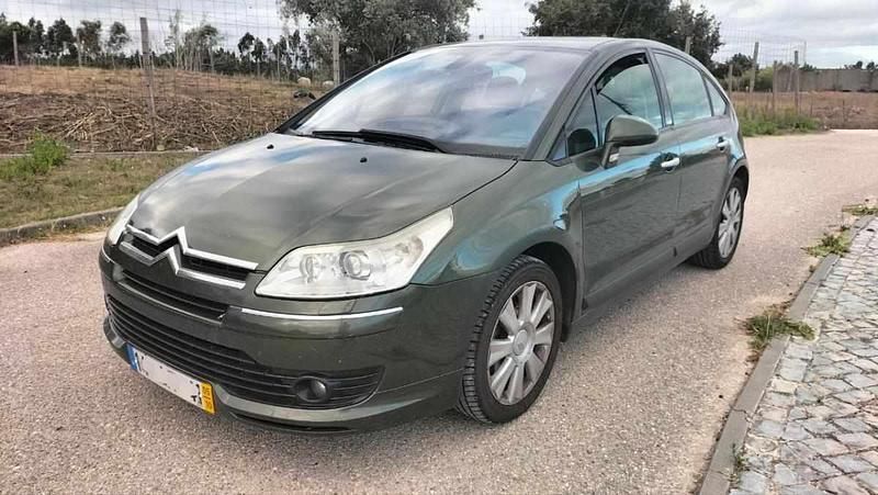 Outra Usado 2005 Citroën C4 Exclusive Citadino | € 5.900 (Preço elevado) - Imagem 1/4