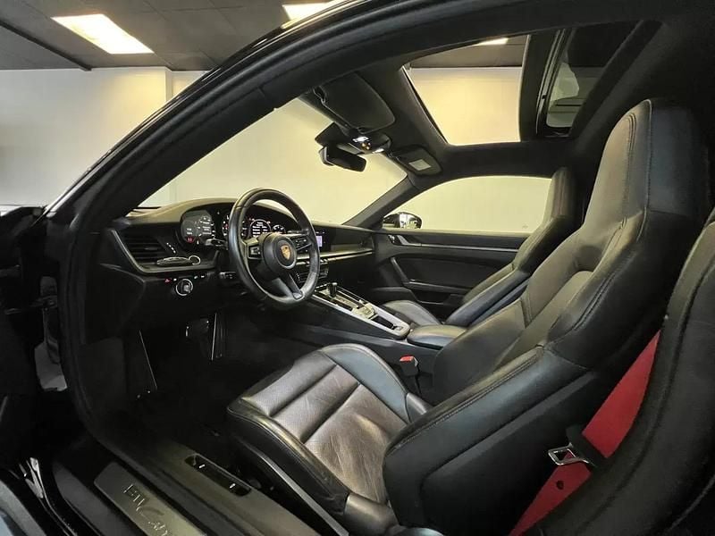 Usado Porsche 911 Carrera S 450 HP (330 kW) 2019 Preto Coupé