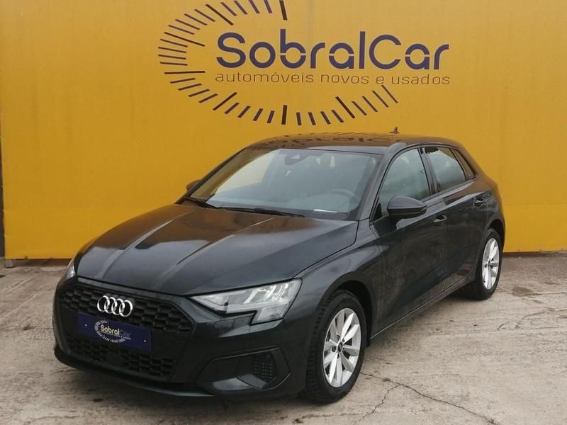 Cinza Usado 2022 Audi A3 Advanced Sedan | € 29.500 - Imagem 1/4