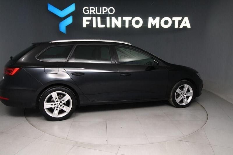 Usado Seat Leon FR 115 HP (84 kW) 2020 Preto Carrinha