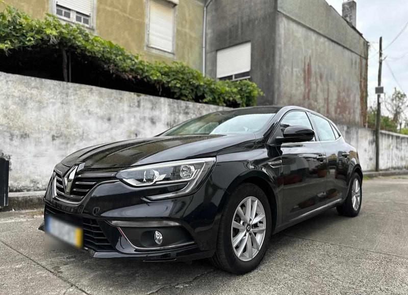 Preto Usado 2017 Renault Mégane IV Citadino | € 12.900 (Bom preço) - Imagem 1/4