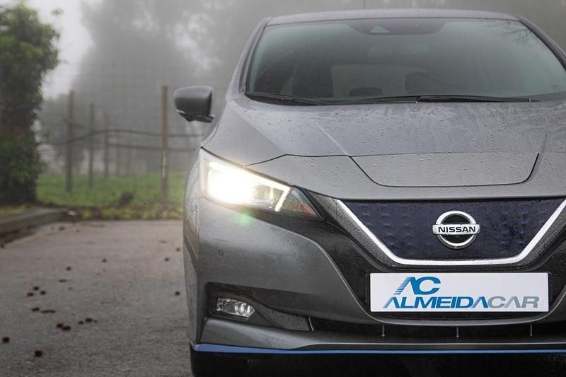 Usado Nissan Leaf Tekna 160 kW (218 HP) 2020 Cinza Citadino
