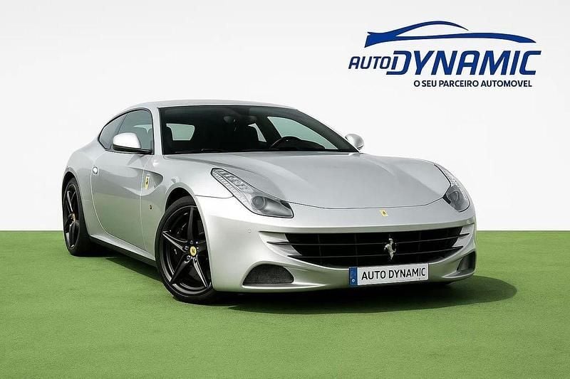 Cinzento Usado 2013 Ferrari FF Coupé | € 134.900 - Imagem 1/4