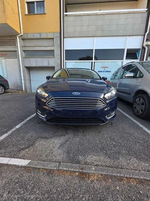 Usado 2015 Ford Focus Sedan | € 8.000 - Imagem 1/4