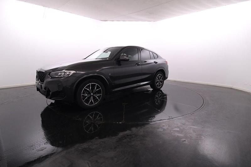 Cinzento Usado 2024 BMW X4 SUV | € 74.950 - Imagem 1/4