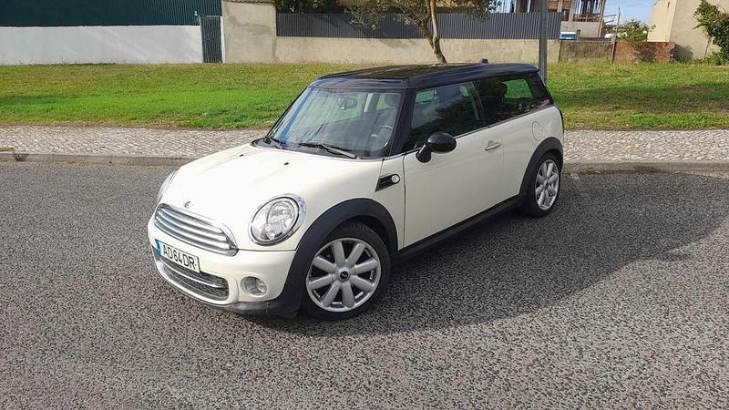 Usado 2011 Mini Cooper D Clubman Carrinha | € 8.900 - Imagem 1/4