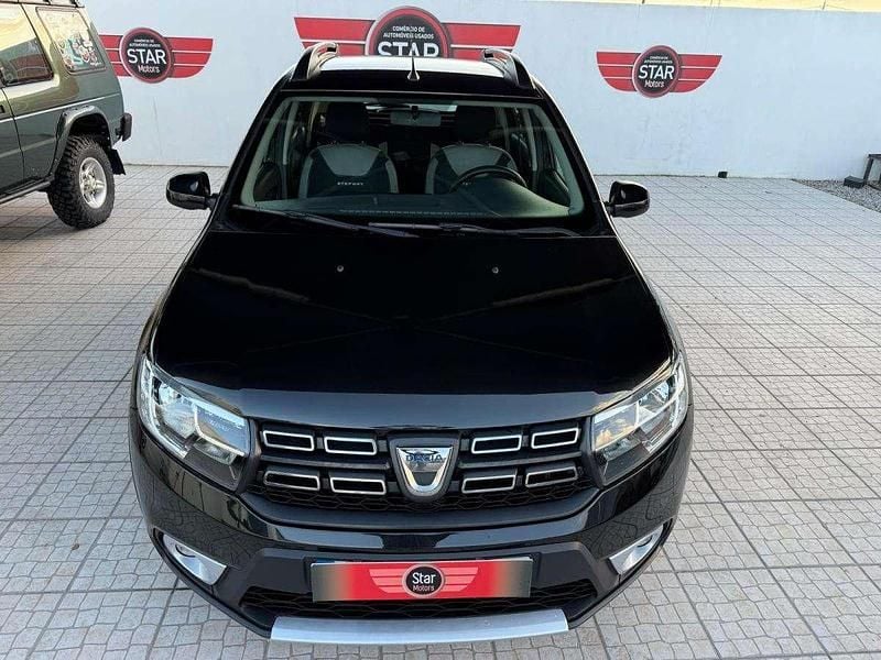 Usado Dacia Sandero Stepway 95 HP (69 kW) 2020 Preto