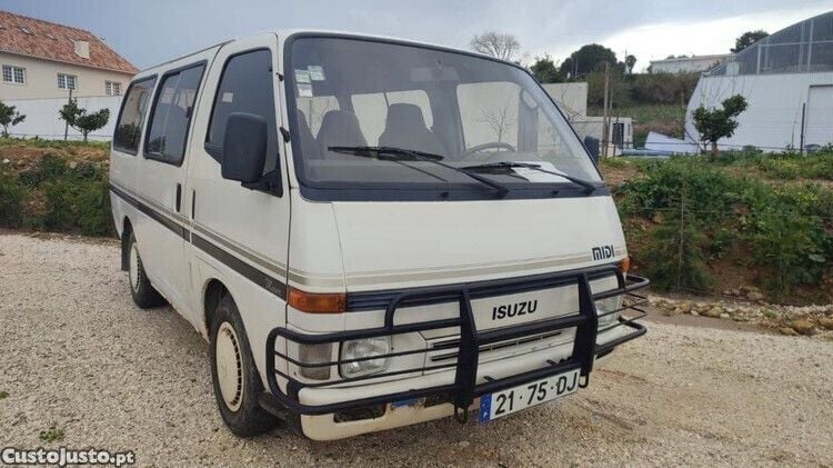 Branco Usado 1994 Isuzu Midi | € 4.000 - Imagem 1/1