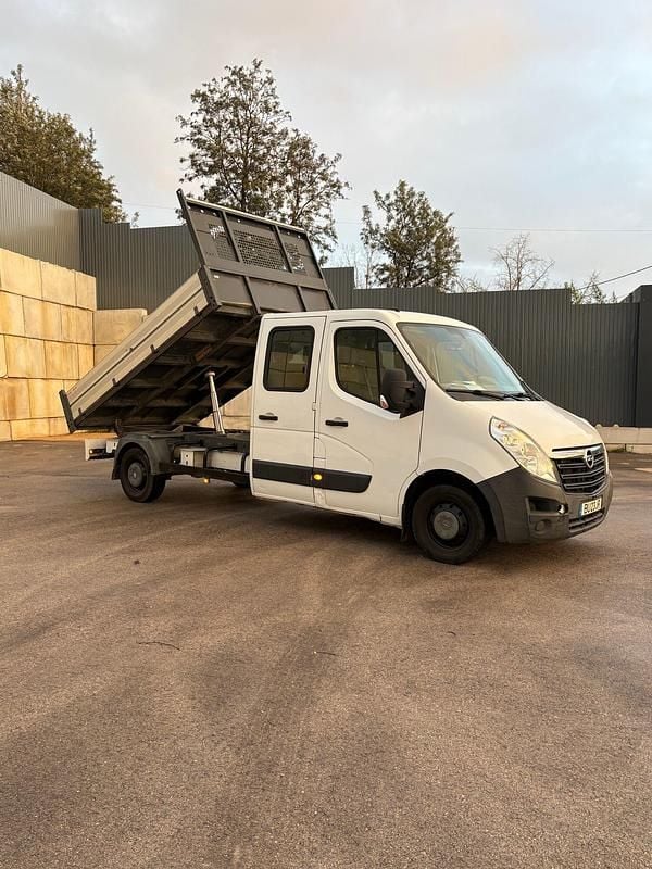 Usado Opel Movano 125 HP (91 kW) 2017 Branco Monovolume