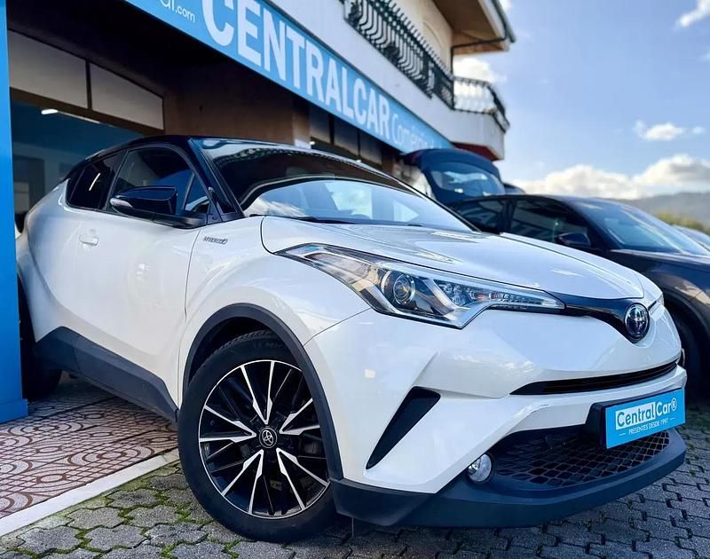 Branco Usado 2019 Toyota C-HR Luxury SUV | € 23.950 (Preço justo) - Imagem 1/4