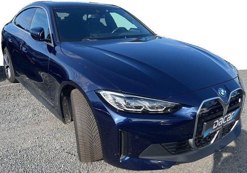 Azul Usado 2023 BMW i4 Sedan | € 39.899 (Preço justo) - Imagem 1/4