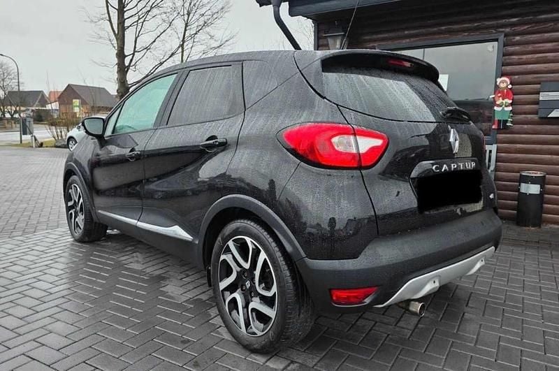 Usado Renault Captur 90 HP (66 kW) 2013 Preto SUV