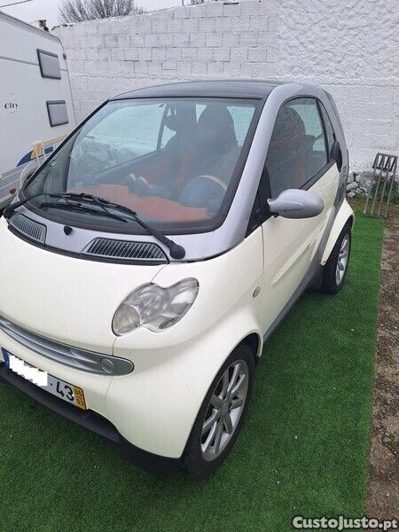 Cinza Usado 2005 Smart ForTwo Coupé Passion Coupé | € 3.290 - Imagem 1/1