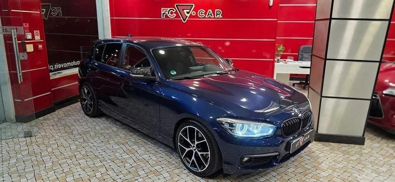 Azul Usado 2015 BMW 120 Sport Line Citadino | € 17.900 (Caro) - Imagem 1/4