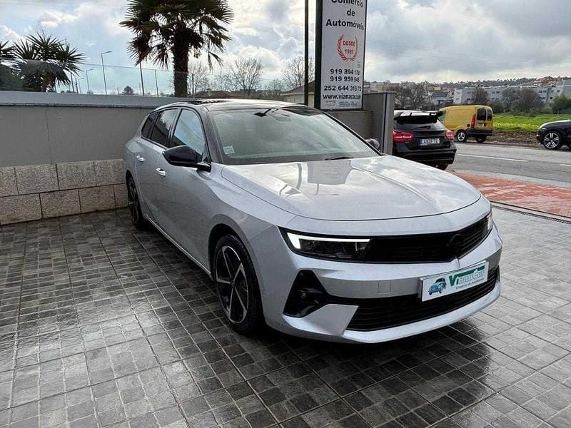 Cinza Usado 2024 Opel Astra GS Line Carrinha | € 21.930 (Preço justo) - Imagem 1/4