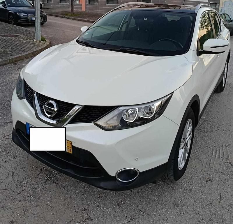 Usado Nissan Qashqai 110 HP (80 kW) 2017 Branco SUV