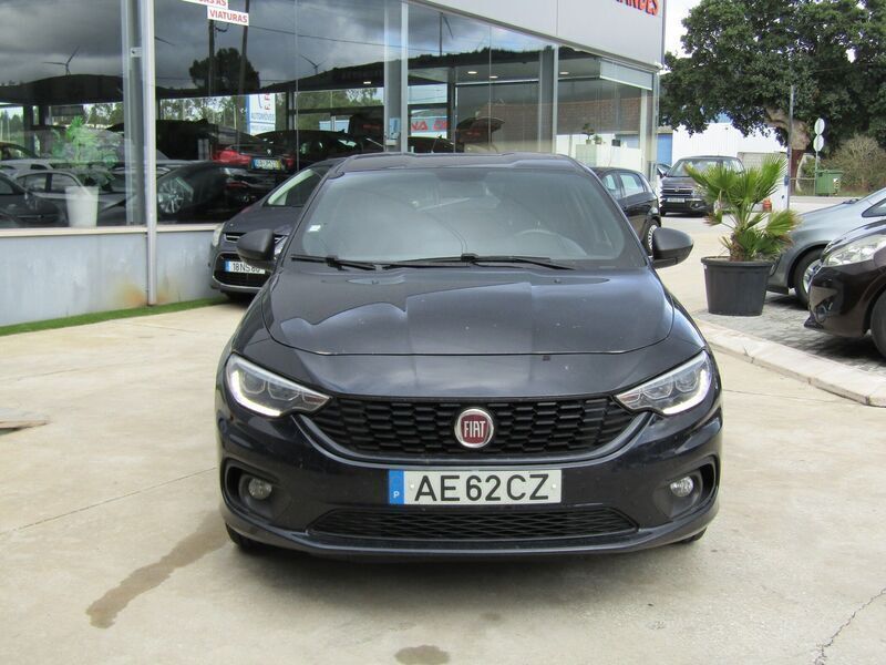 Preto Usado 2020 Fiat Tipo Street Sedan | € 12.000 (Preço justo) - Imagem 1/4