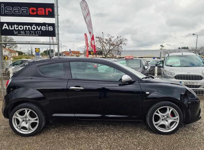 Usado Alfa Romeo MiTo 105 HP (77 kW) 2017 Preto Citadino