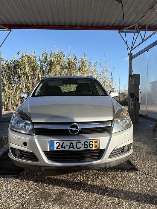 Usado 2005 Opel Astra Sedan | € 1.500 (Preço justo) - Imagem 1/4