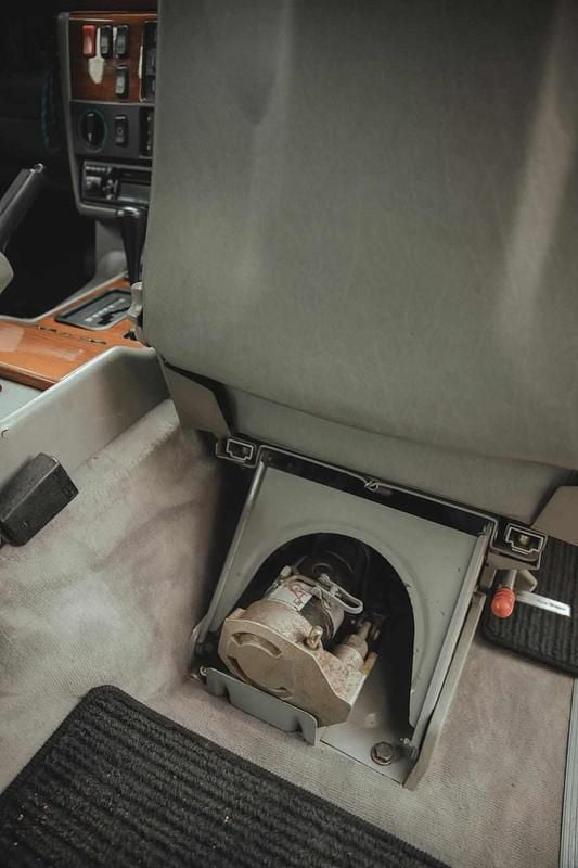 Usado Mercedes G300 170 HP (125 kW) 1992 Branco SUV