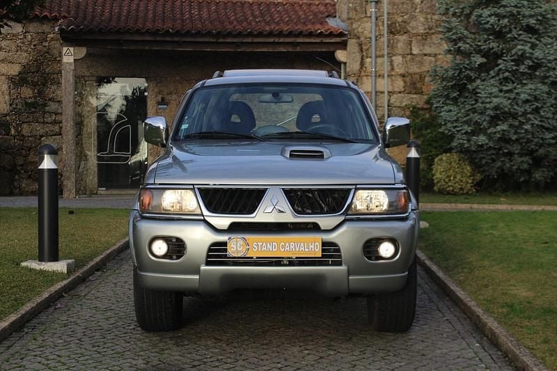 Usado Mitsubishi Pajero Sport 99 HP (72 kW) 2000 Cinza SUV