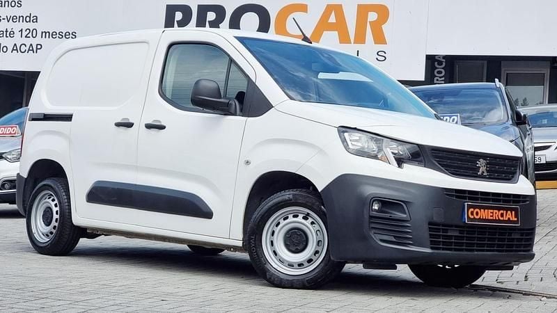 Branco Usado 2020 Peugeot Partner Premium Monovolume | € 10.750 (Super Preço) - Imagem 1/4