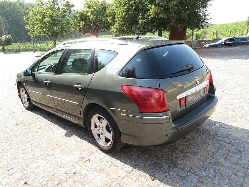 Usado Peugeot 407 110 HP (80 kW) 2008 Cinza antracite Carrinha
