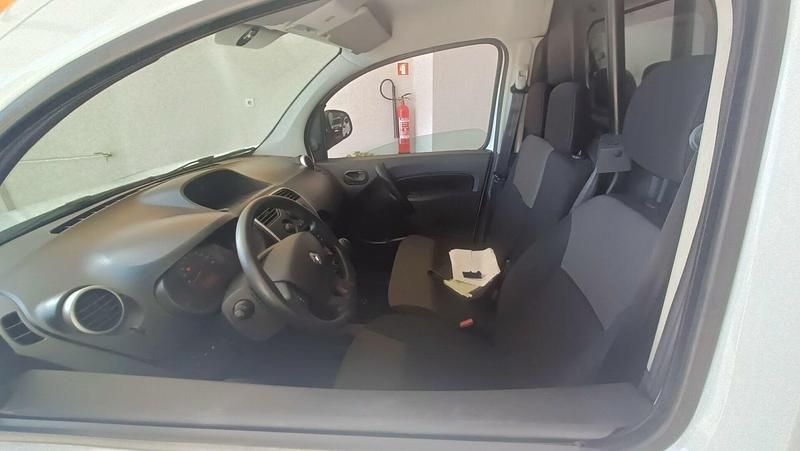 Usado Renault Kangoo Business 75 HP (55 kW) 2018 Branco Monovolume