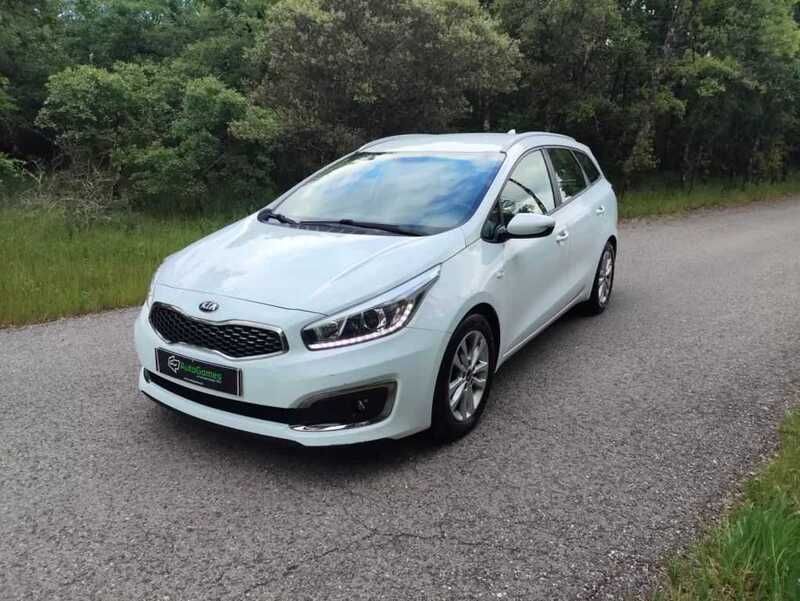 Branco Usado 2018 Kia Ceed Sportswagon Carrinha | € 14.800 (Preço justo) - Imagem 1/4