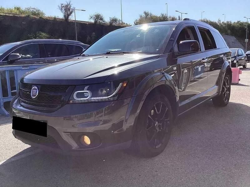 Cinza Usado 2014 Fiat Freemont Black Code SUV | € 13.750 (Preço justo) - Imagem 1/4