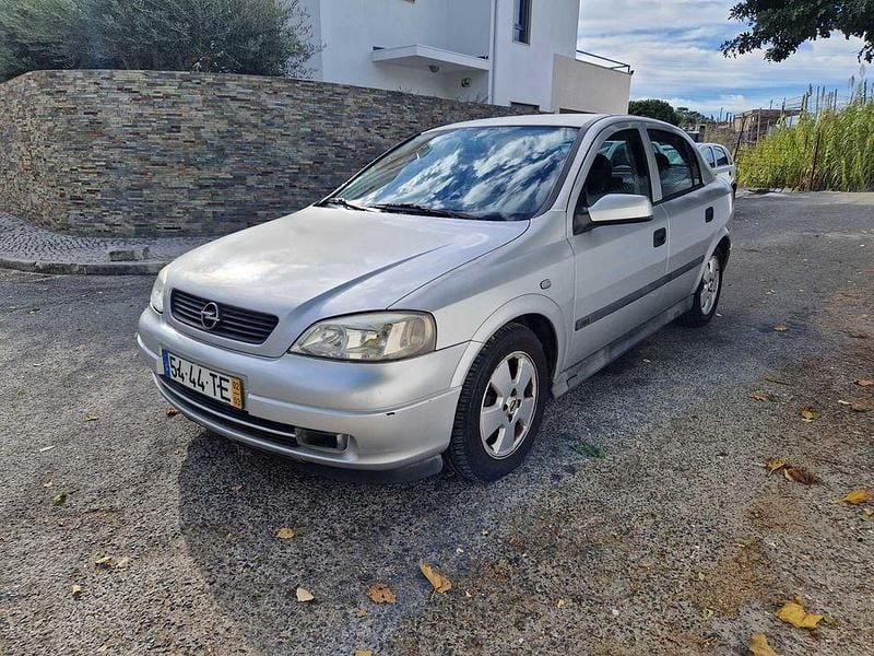 Usado 2002 Opel Astra Sedan | € 1.300 (Bom preço) - Imagem 1/4