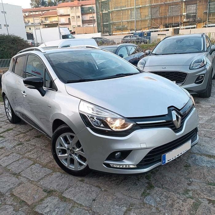 Usado 2020 Renault Clio V Sedan | € 11.800 (Preço justo) - Imagem 1/4