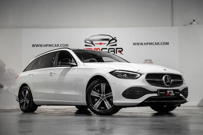 Branco Usado 2024 Mercedes C300 Avantgarde Carrinha | € 49.900 (Super Preço) - Imagem 1/4