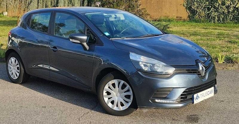 Cinza Usado 2018 Renault Clio IV | € 12.250 (Preço justo) - Imagem 1/4