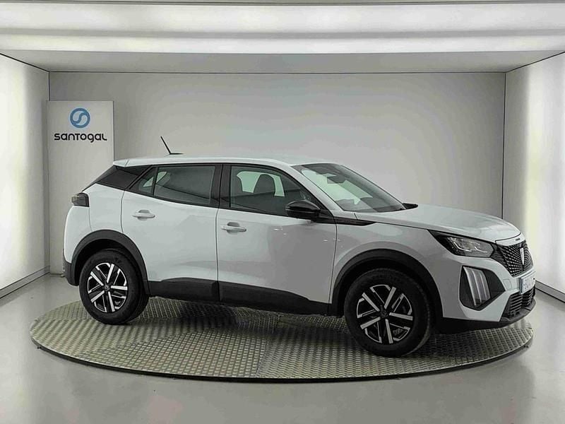 Branco Usado 2025 Peugeot 2008 Style SUV | € 23.490 (Preço justo) - Imagem 1/4