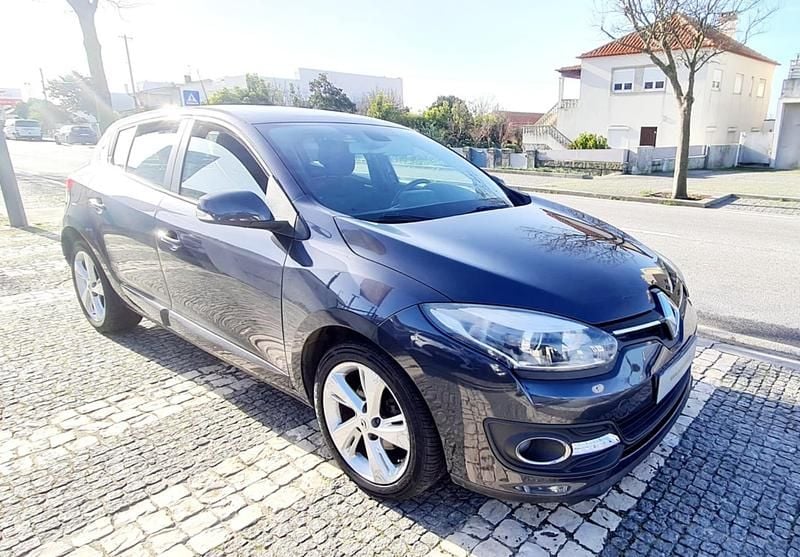 Usado Renault Mégane III LIMITED 110 HP (80 kW) 2014 Cinza