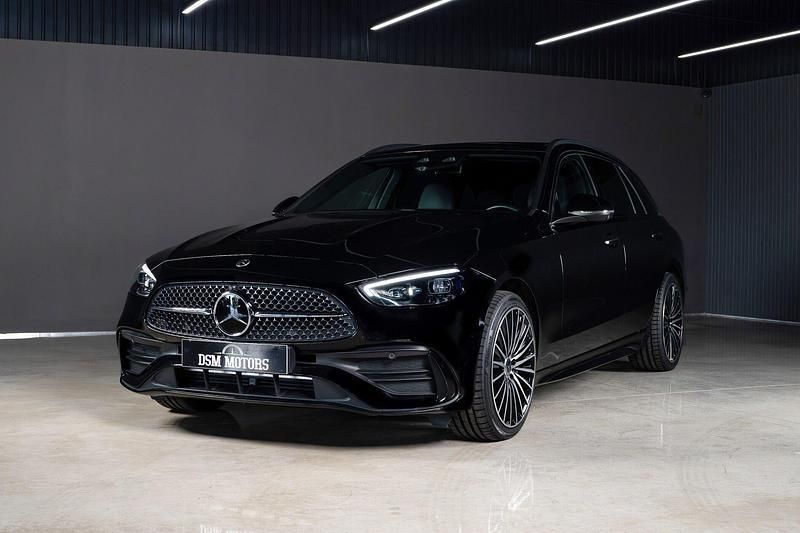 Preto Usado 2023 Mercedes C300 AMG line Carrinha | € 48.000 - Imagem 1/4