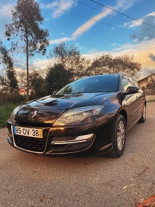 Usado 2014 Renault Laguna III Sedan | € 7.000 (Super Preço) - Imagem 1/4