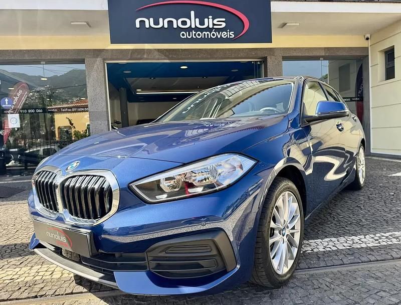 Azul Usado 2022 BMW 116 Citadino | € 26.950 (Preço justo) - Imagem 1/4