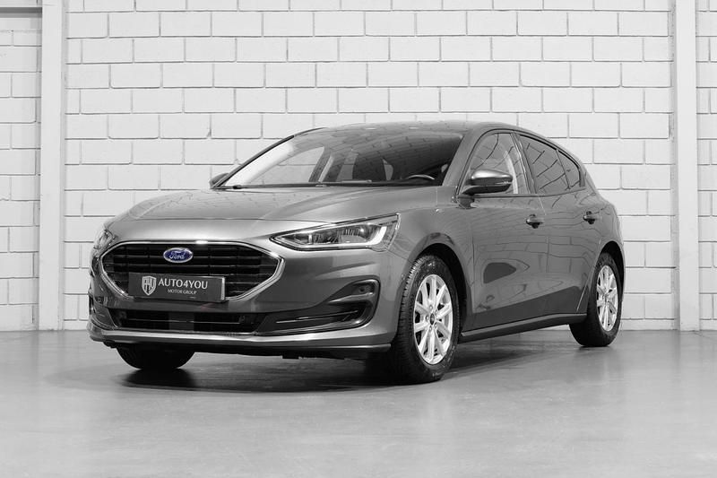 Cinza Usado 2022 Ford Focus Titanium | € 18.950 (Preço justo) - Imagem 1/4