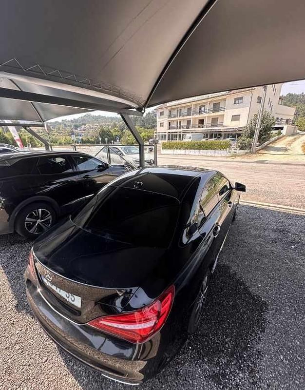 Usado Mercedes CLA180 109 HP (80 kW) 2018 Preto Sedan
