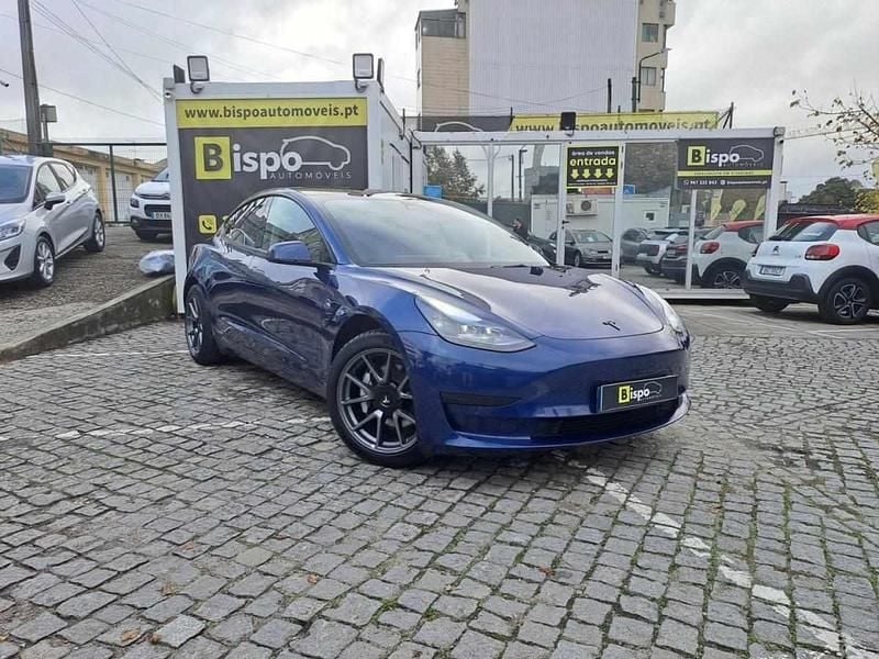 Azul Usado 2022 Tesla Model 3 Sedan | € 27.997 (Preço justo) - Imagem 1/4