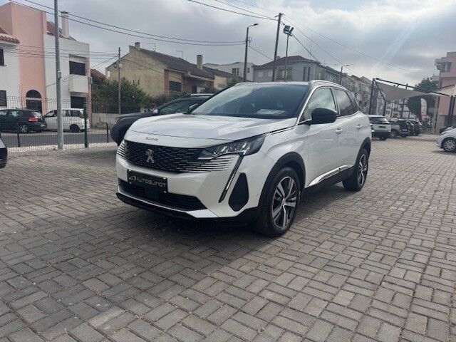 Branco Usado 2021 Peugeot 3008 Allure SUV | € 22.400 (Caro) - Imagem 1/4