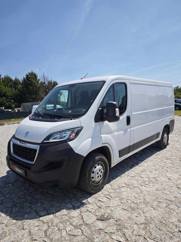 Branco Usado 2021 Peugeot Boxer Van | € 13.990 - Imagem 1/4