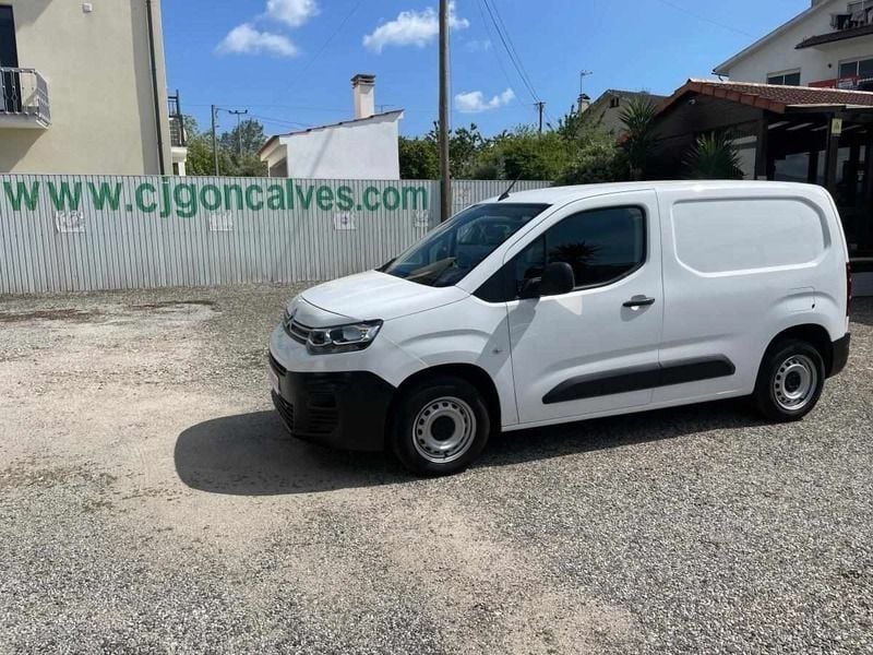 Branco Usado 2020 Citroën Berlingo Monovolume | € 13.250 (Bom preço) - Imagem 1/3