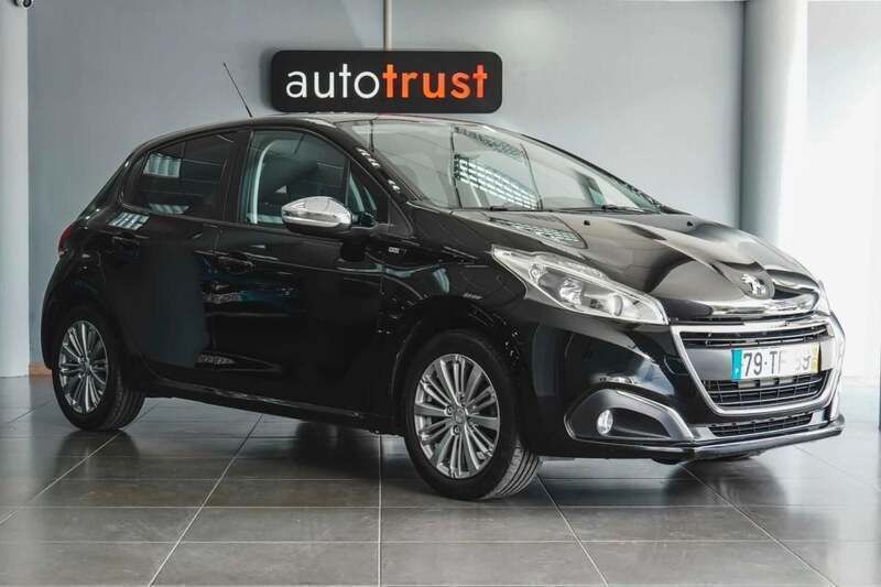 Preto Usado 2017 Peugeot 208 Citadino | € 9.900 (Preço justo) - Imagem 1/4