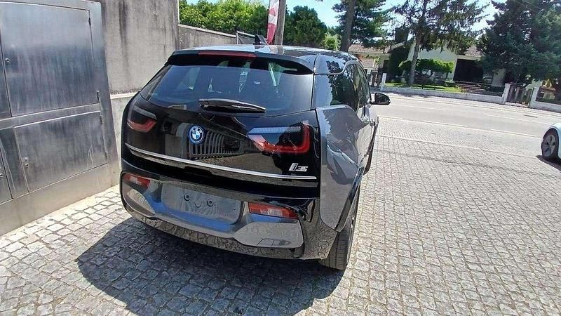 Usado BMW i3 132 kW (180 HP) 2022 Preto