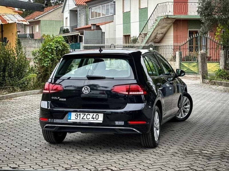 Usado VW Golf VII 115 HP (84 kW) 2019 Preto Citadino