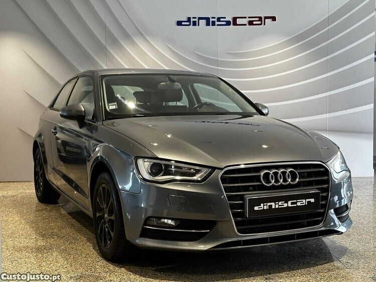 Cinza Usado 2013 Audi A3 S-Line Citadino | € 15.900 (Caro) - Imagem 1/1