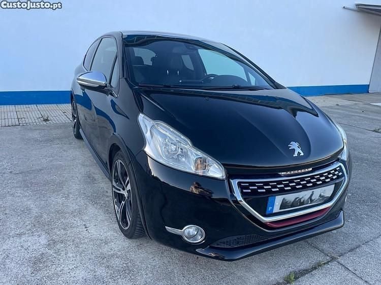 Preto Usado 2014 Peugeot 208 GTi Citadino | € 12.950 (Preço justo) - Imagem 1/1